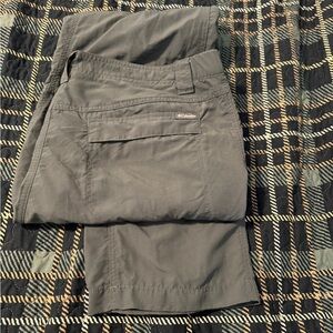 Columbia Men's Dark Gray Cargo Pants